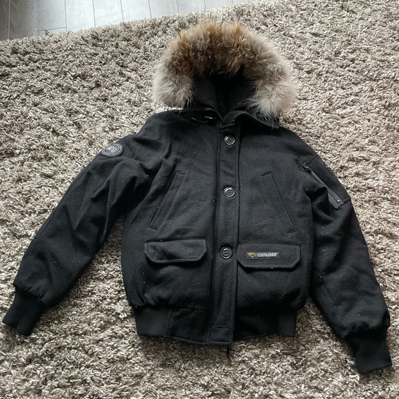 Canada Goose winter jacket- Limited Edition Melton Size S - Picture 1 of 8